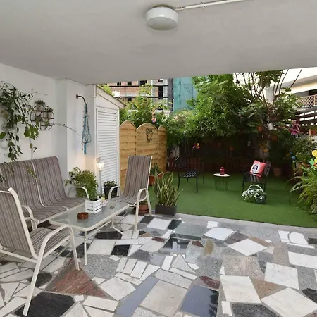 Angela's Luxury Apartment *