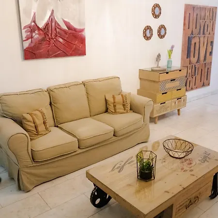 Angela's Luxury * Larnaca